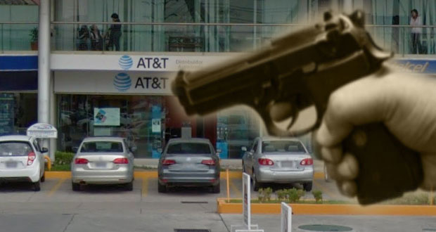 En pocas horas, asaltan sucursal de AT&T y Coppel en Puebla capital