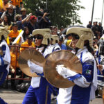 El tradicional Desfile 5 de Mayo regresa a sus orígenes y revive su colorido
