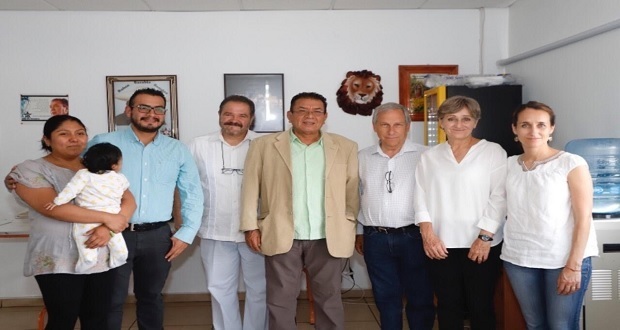 Cárdenas se reúne con “Simitrio” tras recorrer el mercado Hidalgo