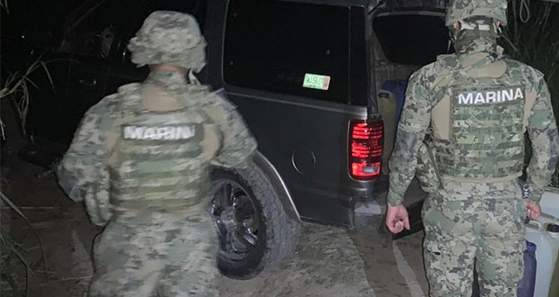 10 detenidos, por enfrentamiento entre marinos y huachicoleros en Xicotepec
