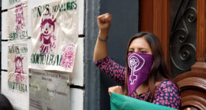 No criminalizar a la mujer por decidir abortar, claman en marcha de Puebla