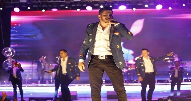 Banda Recoditos llena el Foro Artístico de la Feria de Puebla