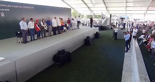 También en Atlixco, abuchean al alcalde durante evento de AMLO
