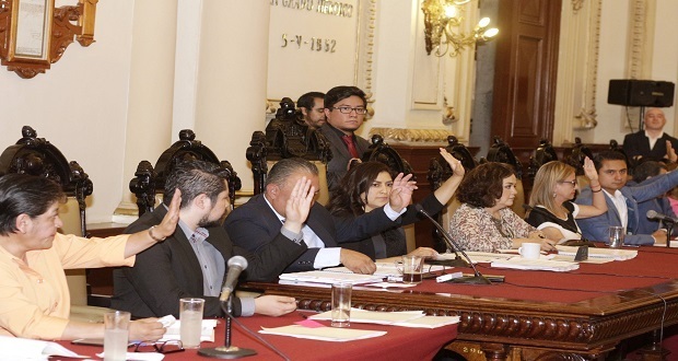 Por mayoría, Cabildo de Puebla aprueba iniciar retiro de concesión del agua