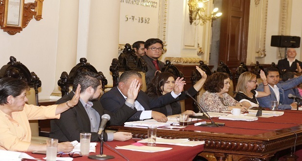 Por mayoría, Cabildo de Puebla aprueba iniciar retiro de concesión del agua. Daniel Casas/EsImagen