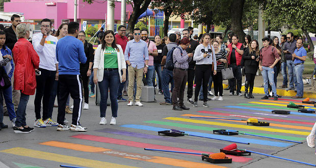 Ayuntamiento de Puebla inaugura paso peatonal incluyente