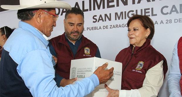 DIF entrega 4 mil despensas en juntas auxiliares de Canoa y Aparicio