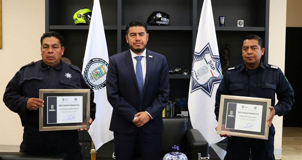 Dan reconocimiento a policías estatales por labor social
