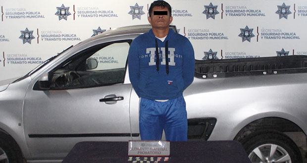 Detienen en Amalucan a hombre que poseía 11 dosis de cocaína