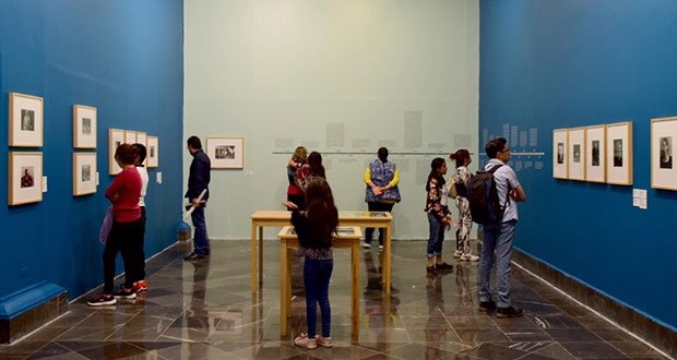 Exposición sobre fotógrafo Manuel Álvarez ofrece visitas guiadas