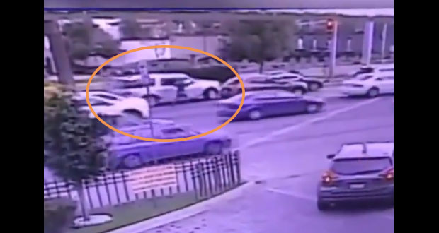 Frente a La Vista, intentan asaltar camioneta; chofer huye por camellón