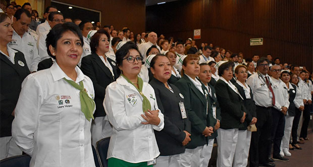 Para mejorar el trato en Puebla, IMSS capacitará 2,500 empleados