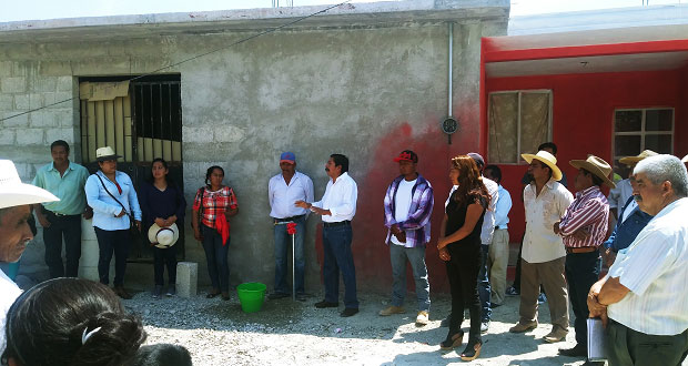Inauguran ampliación de red de agua potable en colonia de Atexcal