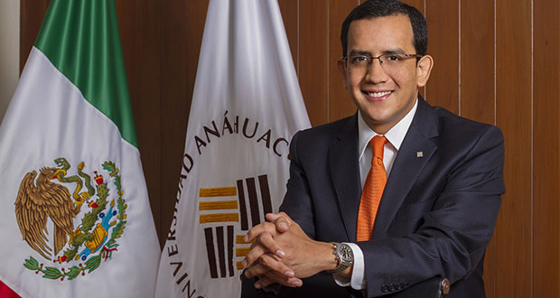La Anáhuac de Puebla ratifica a Mata Temoltzin como rector hasta 2022