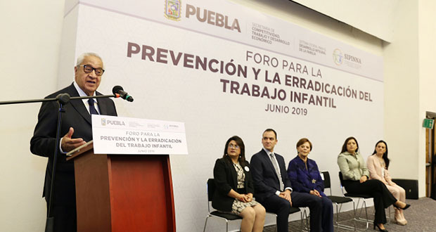 11% de niños en Puebla trabaja; Pacheco pide respetar su dignidad