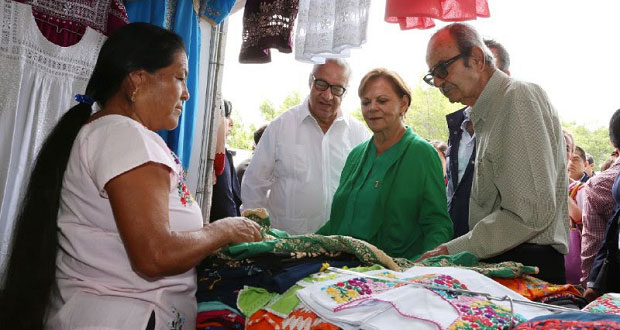 Puebla y Oaxaca colaboran en feria cultural celebrada en El Carmen