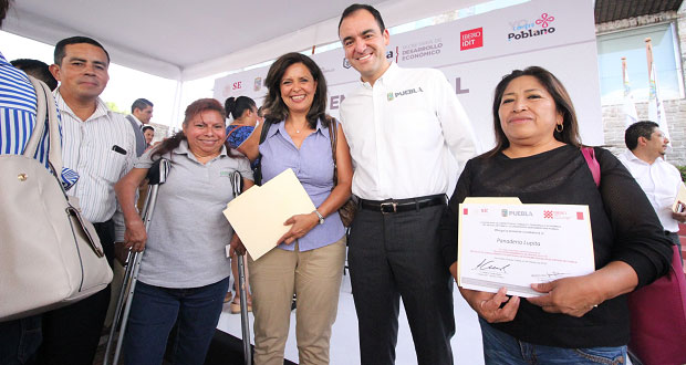 Secotrade entrega apoyos a 100 iniciativas empresariales
