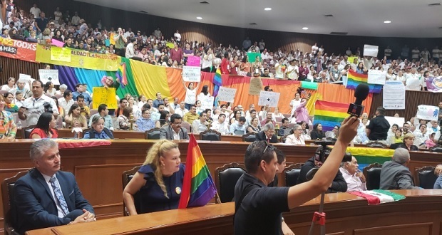 Morena va contra diputados de Sinaloa que frenaron matrimonio gay