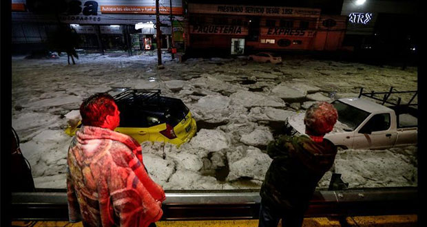 Tormenta histórica cubre Guadalajara con hasta un metro de granizo
