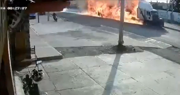 Tráiler pierde frenos en la México-Cuautla; hay 5 muertos y 21 heridos