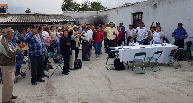 Se reúnen plenos antorchistas en Acajete
