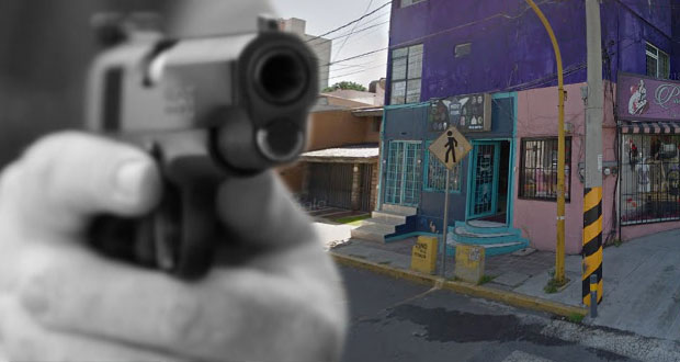 En una tarde, asaltan a mano armada dos negocios en Puebla
