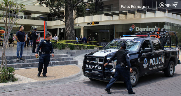 Detienen a dos por robar celulares en Telcel de Lomas de Angelópolis
