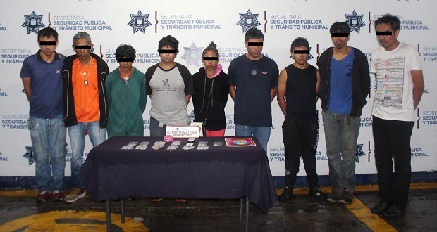Detienen a 10 en Puebla capital por consumo y distribución de droga