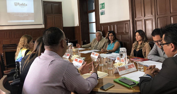 Buscan digitalizar trámites y servicios en Puebla capital