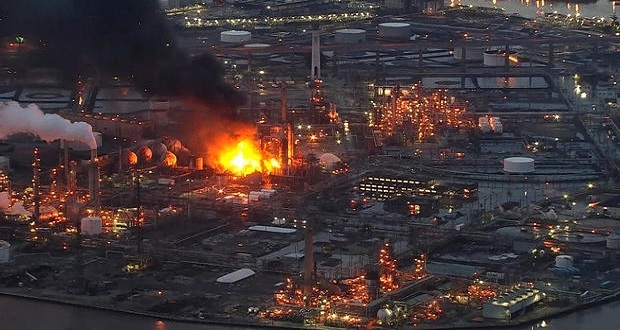 Incendio provoca varias explosiones en refinería de Filadelfia