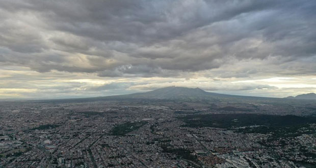 Nubosidad y lluvias continuarán en Puebla durante fin de semana: SGG