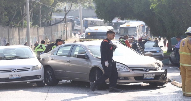 Persecución en la 11 Sur termina en choque múltiple; hay un detenido