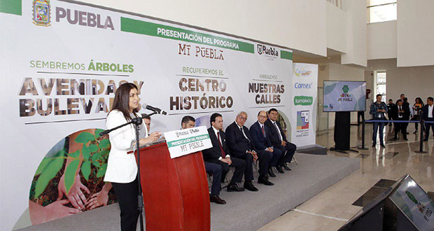 Empresas, Comuna y gobierno interino recuperan espacios públicos