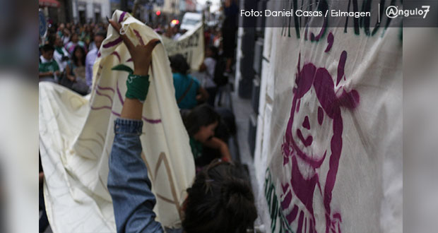 Piden en Puebla aborto gratuito y elevar penas de lesiones con razón de género