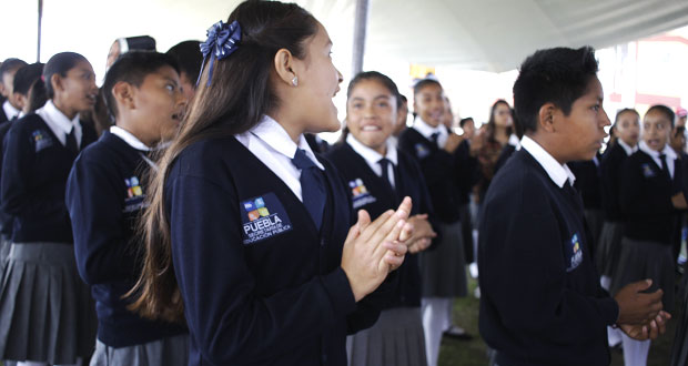 SEP dará más de un millón de uniformes a estudiantes de nivel básico
