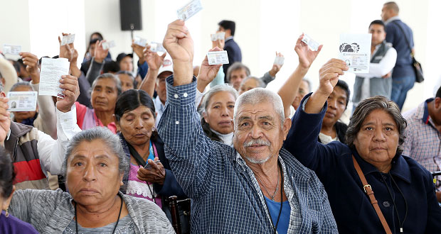 SGG facilita reunión de 150 adultos mayores con familiares en EU