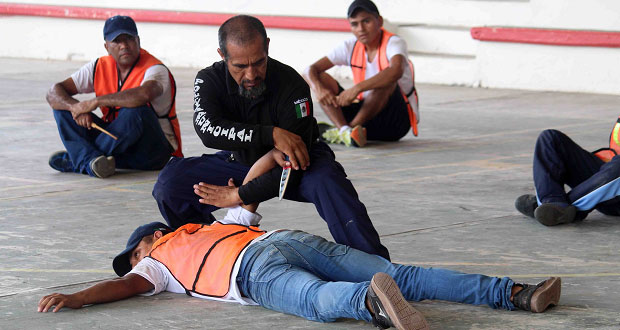 Capacitan en Huitzilan a aspirantes a policía