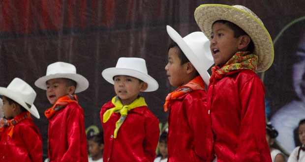 Con danza, alumnos de preescolar en Puebla celebran graduación