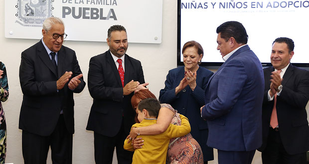 DIF integra a cuatro menores de edad a familias adoptivas