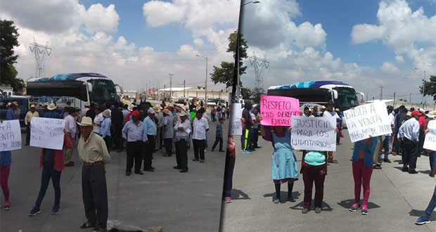 En Amozoc, cierran la Puebla-Tehuacán contra “venta ilegal de tierras”