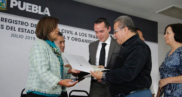 Entrega SGG 1,128 actas de registro civil a trabajadores