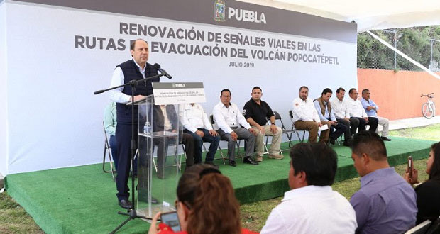 Gobierno estatal renueva señalética de rutas de evacuación del Popo