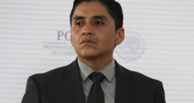Gualberto Ramírez, exinvestigador en caso Ayotzinapa, renuncia a FGR