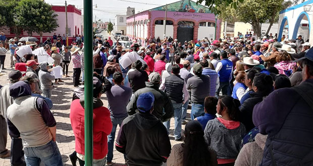 Habitantes de Tepeyahualco exigen renuncia de edil por corrupción