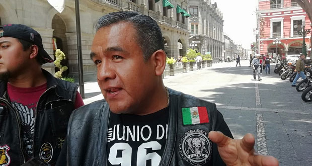 Motociclistas exigen lugares para estacionarse y Comuna los recibe