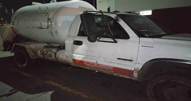 Aseguran en Cuautlancingo a dos con arma y recuperan 3 vehículos