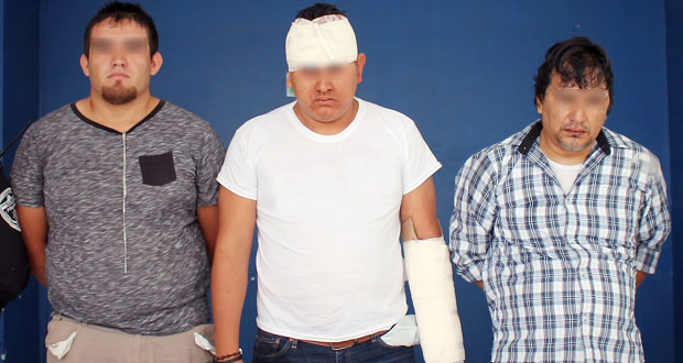 Policía de San Andrés Cholula detiene a 3 en la Atlixcáyotl por robo