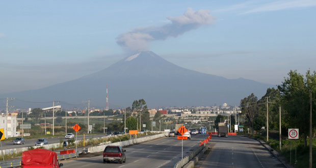 Popocatépetl registra dos explosiones y 120 exhalaciones, informa PC