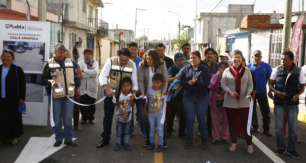 Con más de 1 mdp, ayuntamiento de Puebla pavimenta calla Amapola