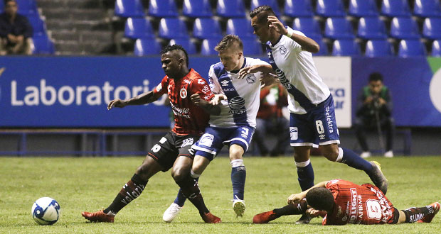 Club Puebla arranca con pie izquierdo; cae ante Tijuana